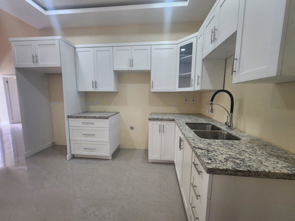 First image of Apt 8-129 Red Hills Rd, Kingston 19 in Red Hills, St. Andrew, Jamaica - property is For Rent