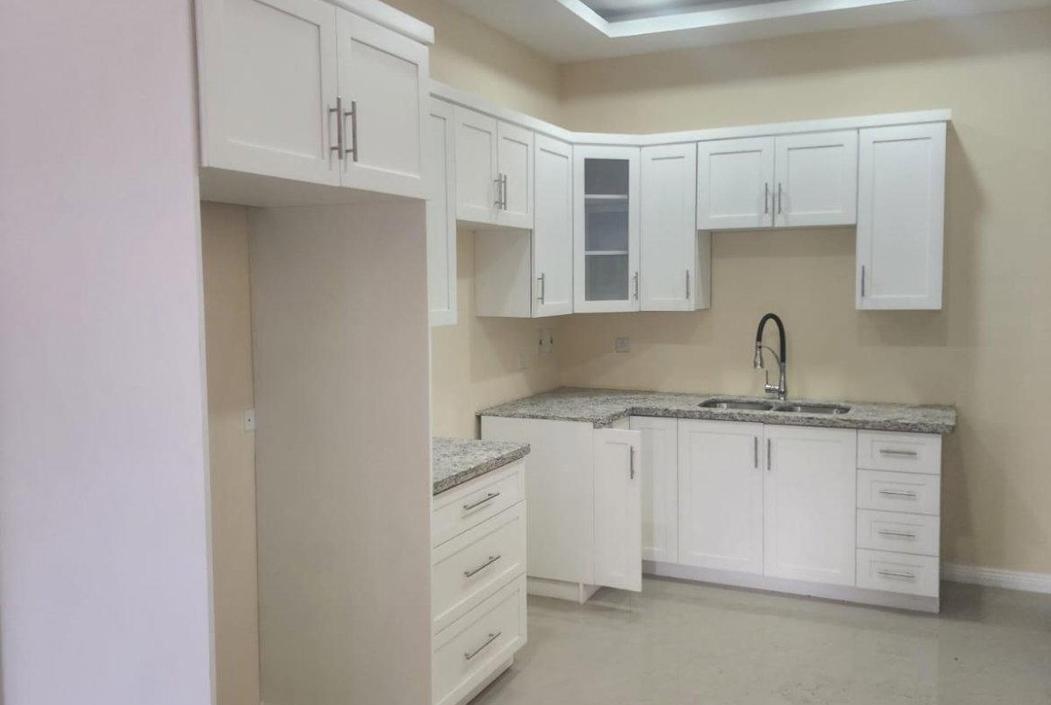 Second image of Apt 8-129 Red Hills Rd, Kingston 19 in Red Hills, St. Andrew, Jamaica - property is For Rent