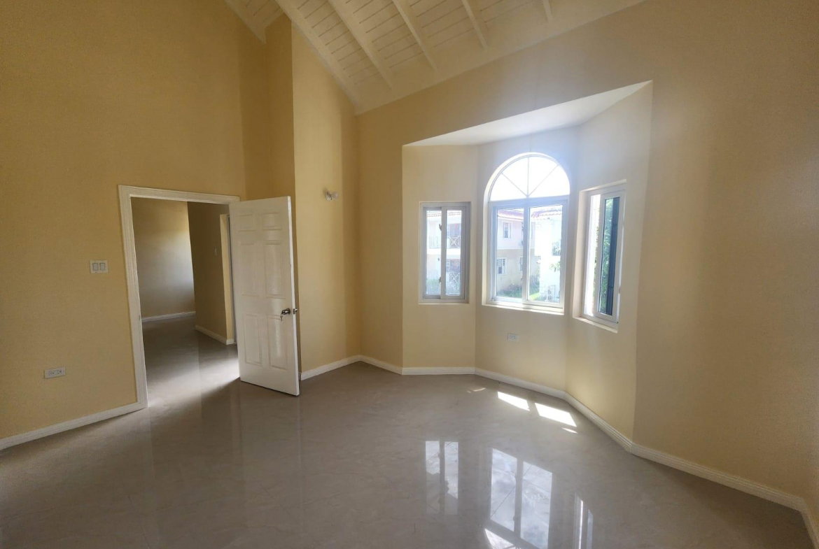 Third image of Apt 8-129 Red Hills Rd, Kingston 19 in Red Hills, St. Andrew, Jamaica - property is For Rent