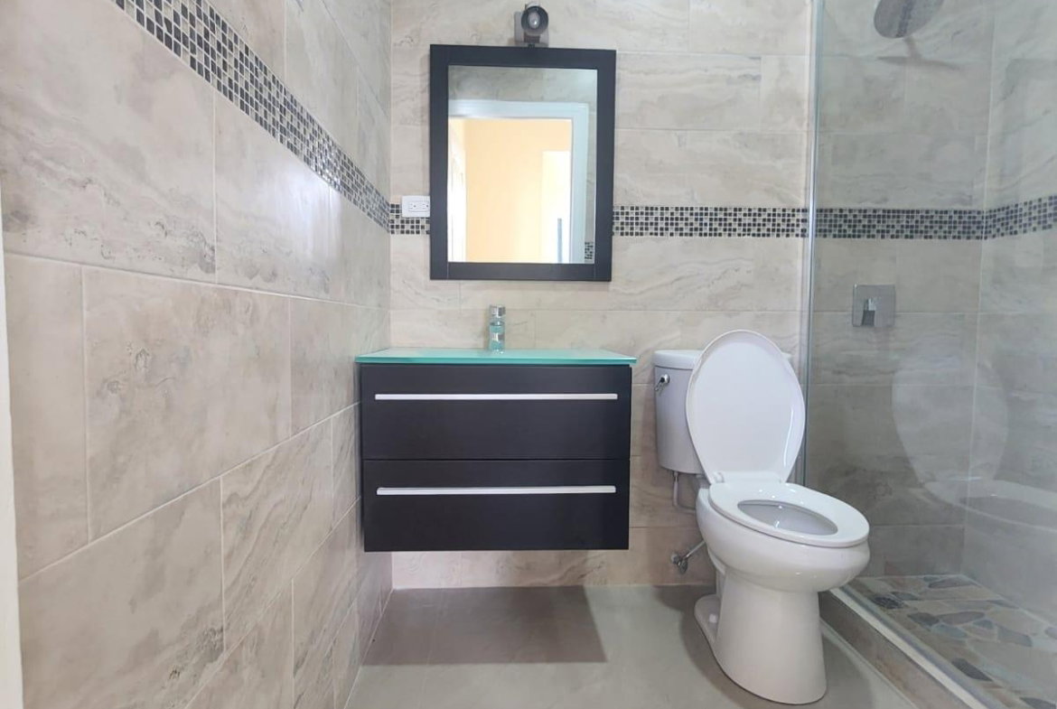 Sixth image of Apt 8-129 Red Hills Rd, Kingston 19 in Red Hills, St. Andrew, Jamaica - property is For Rent