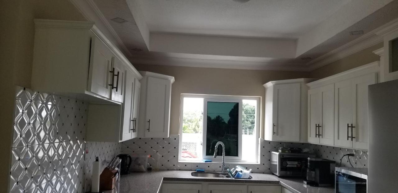 Seventh image of 6-77 Sunrise Crescent, Kingsto in Kingston 19, St. Andrew, Jamaica - property is For Rent