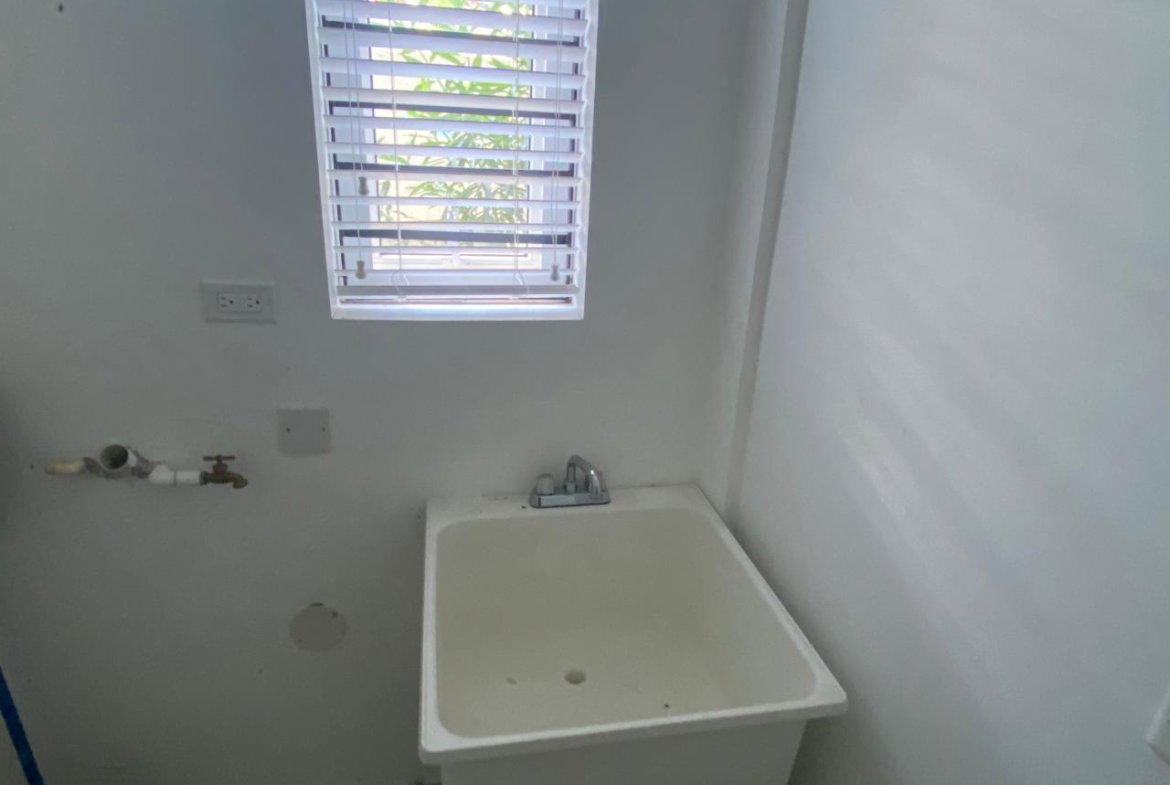 Seventeenth image of 1-5-7 Degenhardt Close in Kingston 6, St. Andrew, Jamaica - property is For Rent