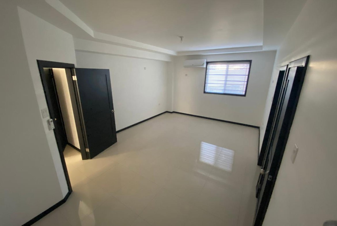 Tenth image of 1-5-7 Degenhardt Close in Kingston 6, St. Andrew, Jamaica - property is For Rent