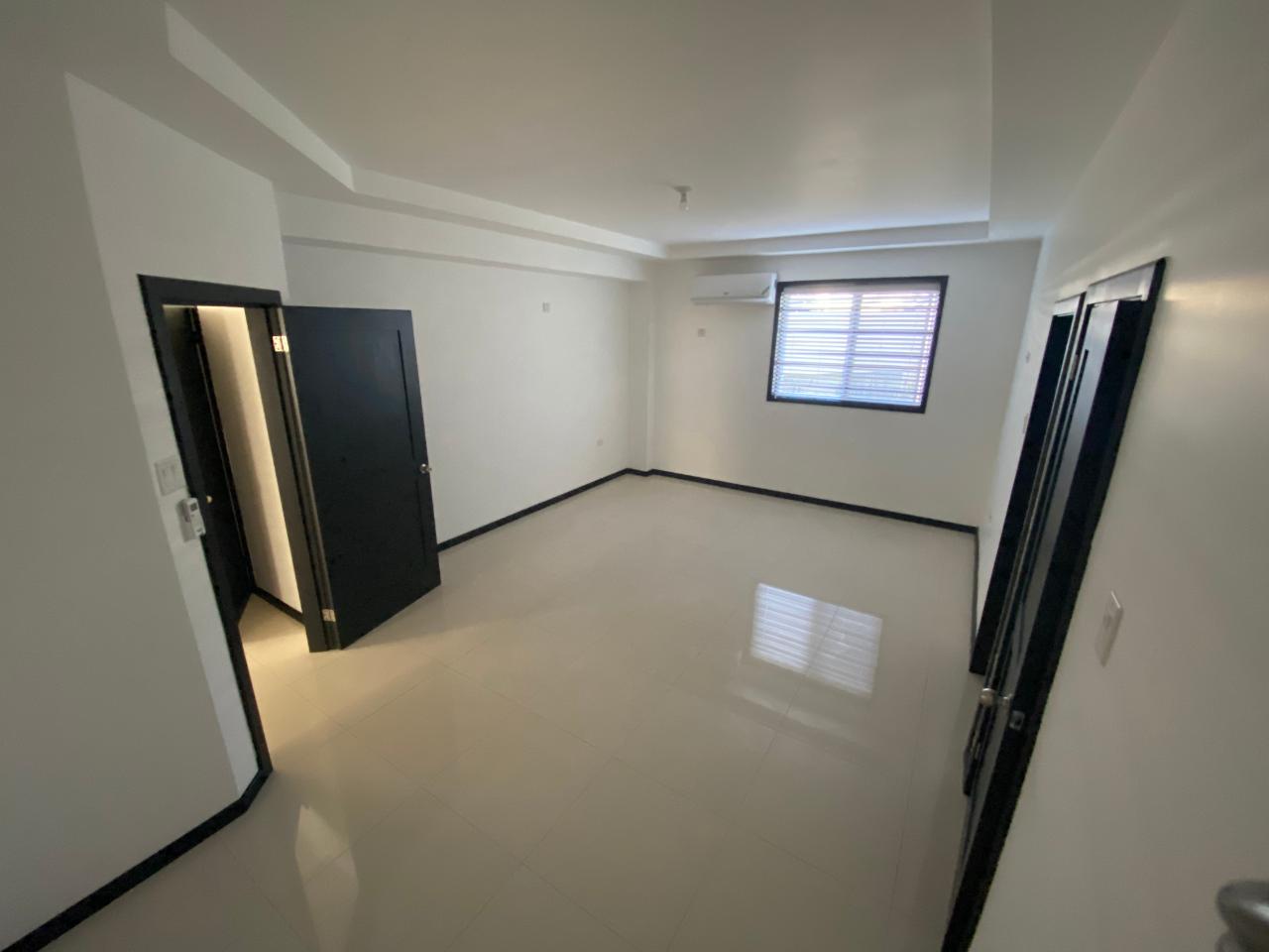 Tenth image of 1-5-7 Degenhardt Close in Kingston 6, St. Andrew, Jamaica - property is For Rent