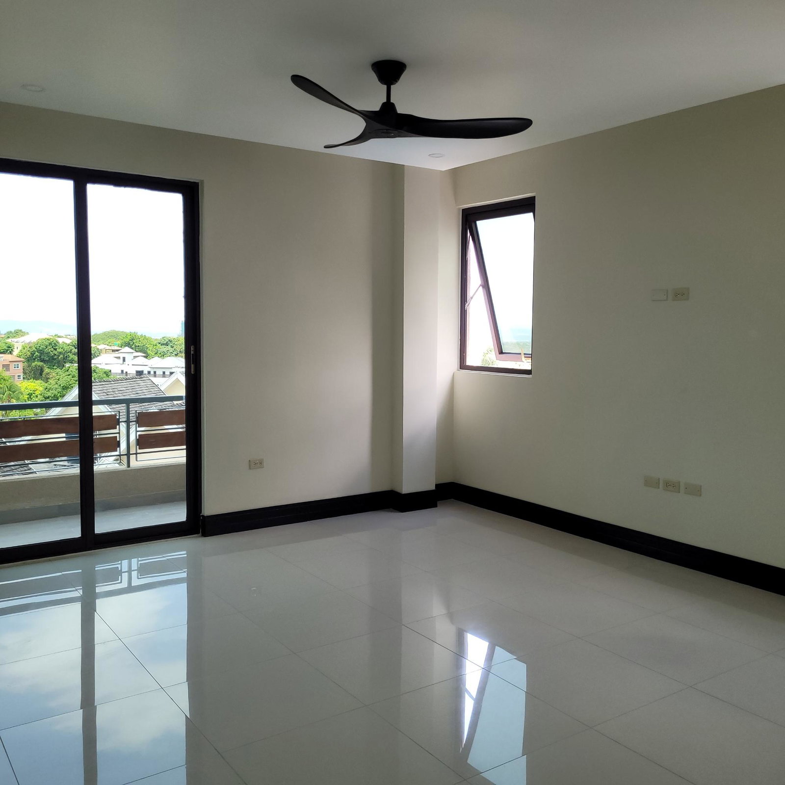 Thirteenth image of 25-41 Paddington Terrace in Kingston 6, St. Andrew, Jamaica - property is For Rent
