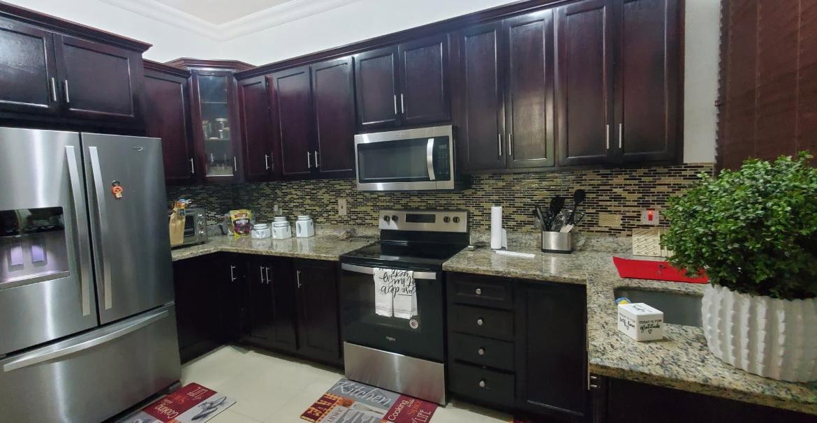 Tenth image of 13-9-11 Washington Drive, Kingtso in Kingston 10, St. Andrew, Jamaica - property is For Rent