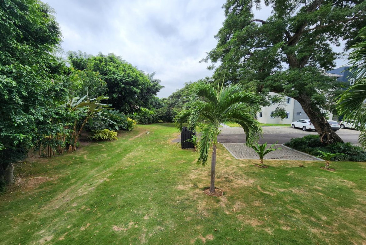 Eighteenth image of 13e-16 Garden Close in Kingston 8, St. Andrew, Jamaica - property is For Sale