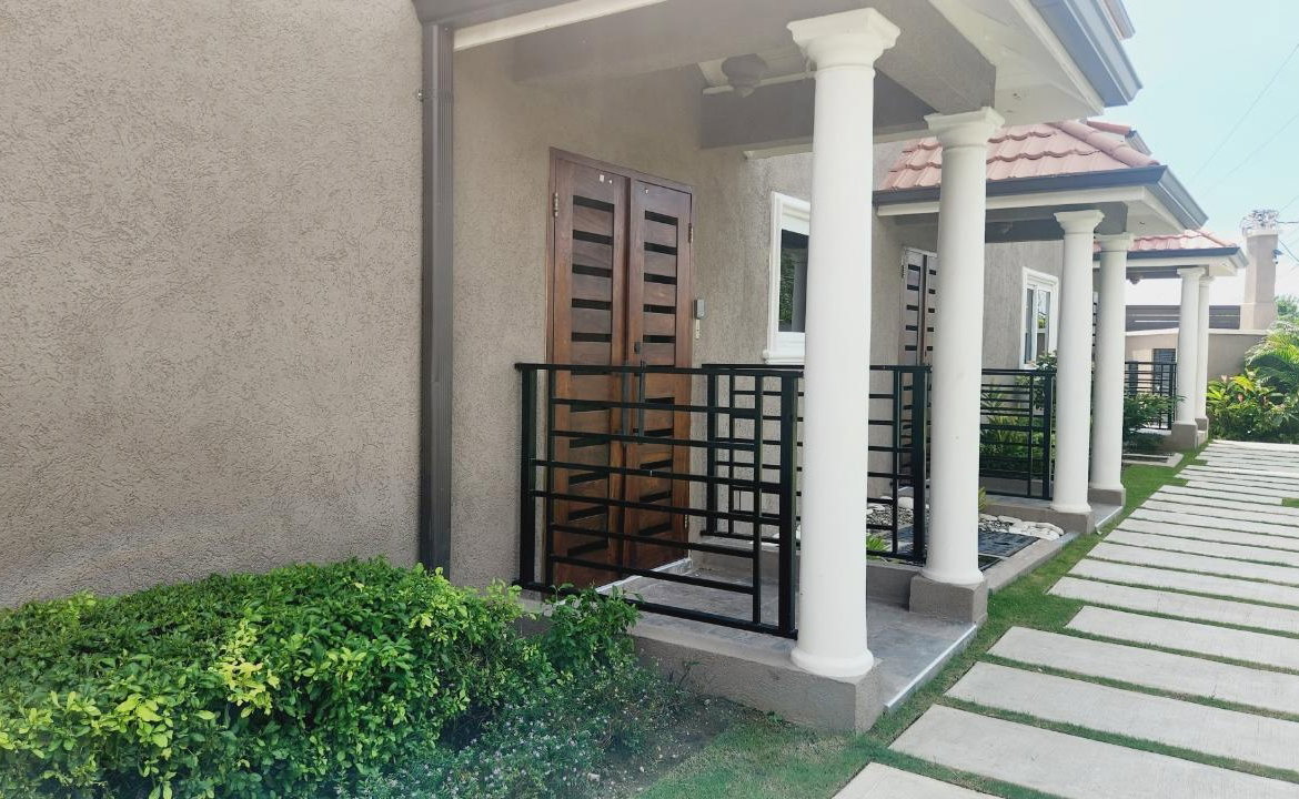 Eleventh image of 4-2 Merrivale Close, Kingston in Kingston 8, St. Andrew, Jamaica - property is For Sale