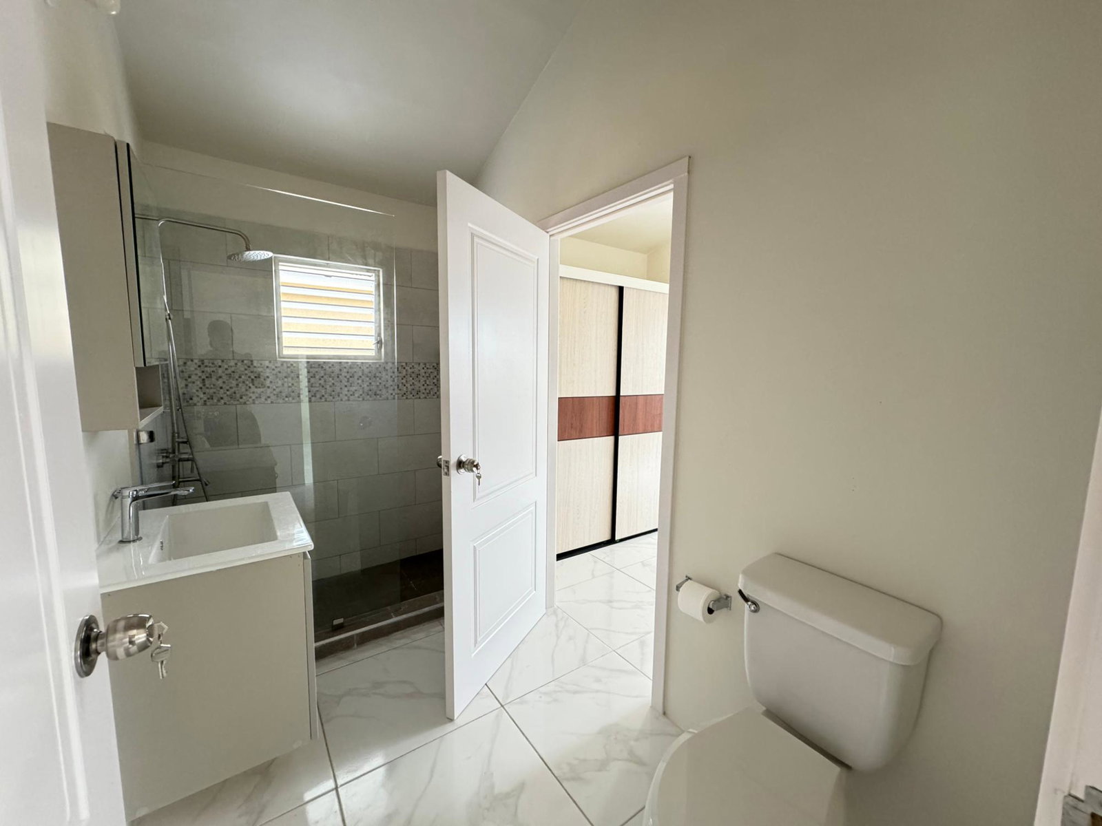Eighth image of 64- Phoenix Park Village 2 in Greater Portmore, St. Catherine, Jamaica - property is For Rent