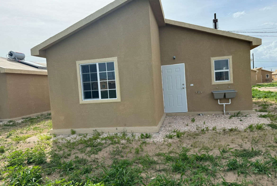 Twelfth image of 701 Phoenix Park Village ph in Greater Portmore, St. Catherine, Jamaica - property is For Rent