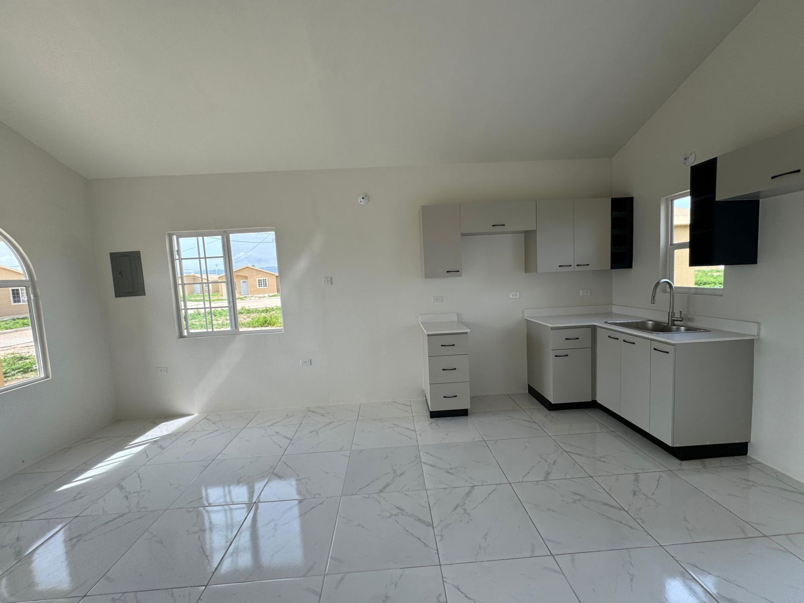 Third image of 701 Phoenix Park Village ph in Greater Portmore, St. Catherine, Jamaica - property is For Rent