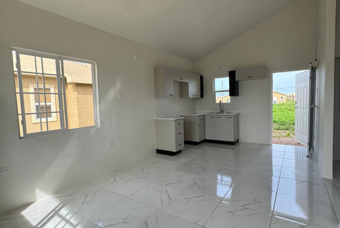 Fourth image of 701 Phoenix Park Village ph in Greater Portmore, St. Catherine, Jamaica - property is For Rent