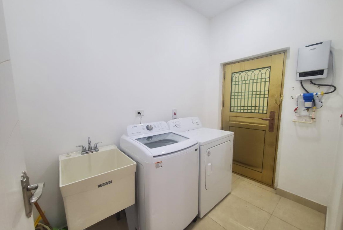 Nineteenth image of 15 Leader's Avenue in Montego Bay, St. James, Jamaica - property is For Rent