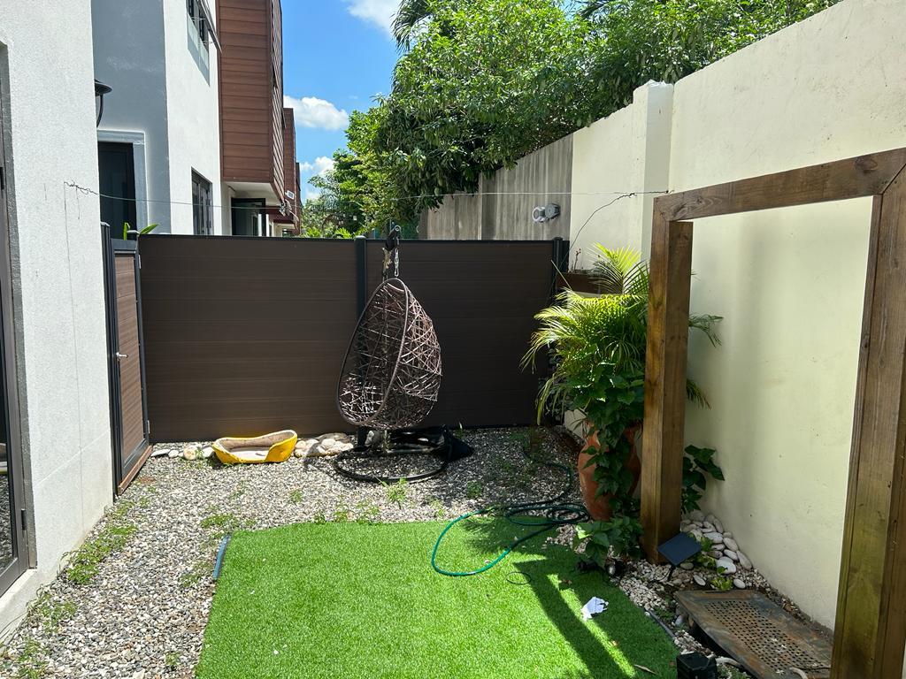 Fourteenth image of Th4-21 Salisbury Avenue in Kingston 6, St. Andrew, Jamaica - property is For Rent