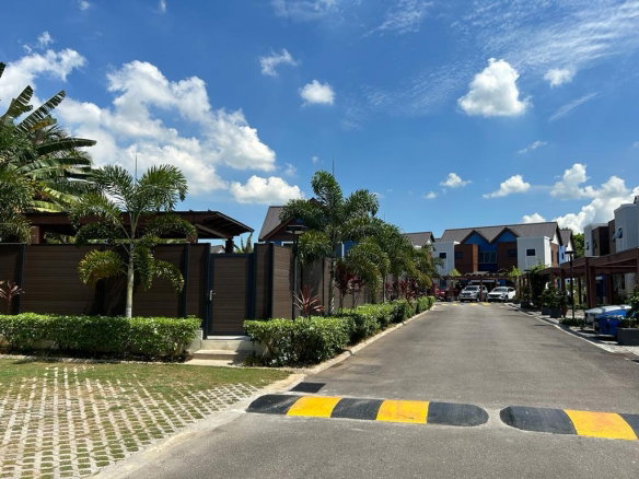 First image of Th4-21 Salisbury Avenue in Kingston 6, St. Andrew, Jamaica - property is For Rent