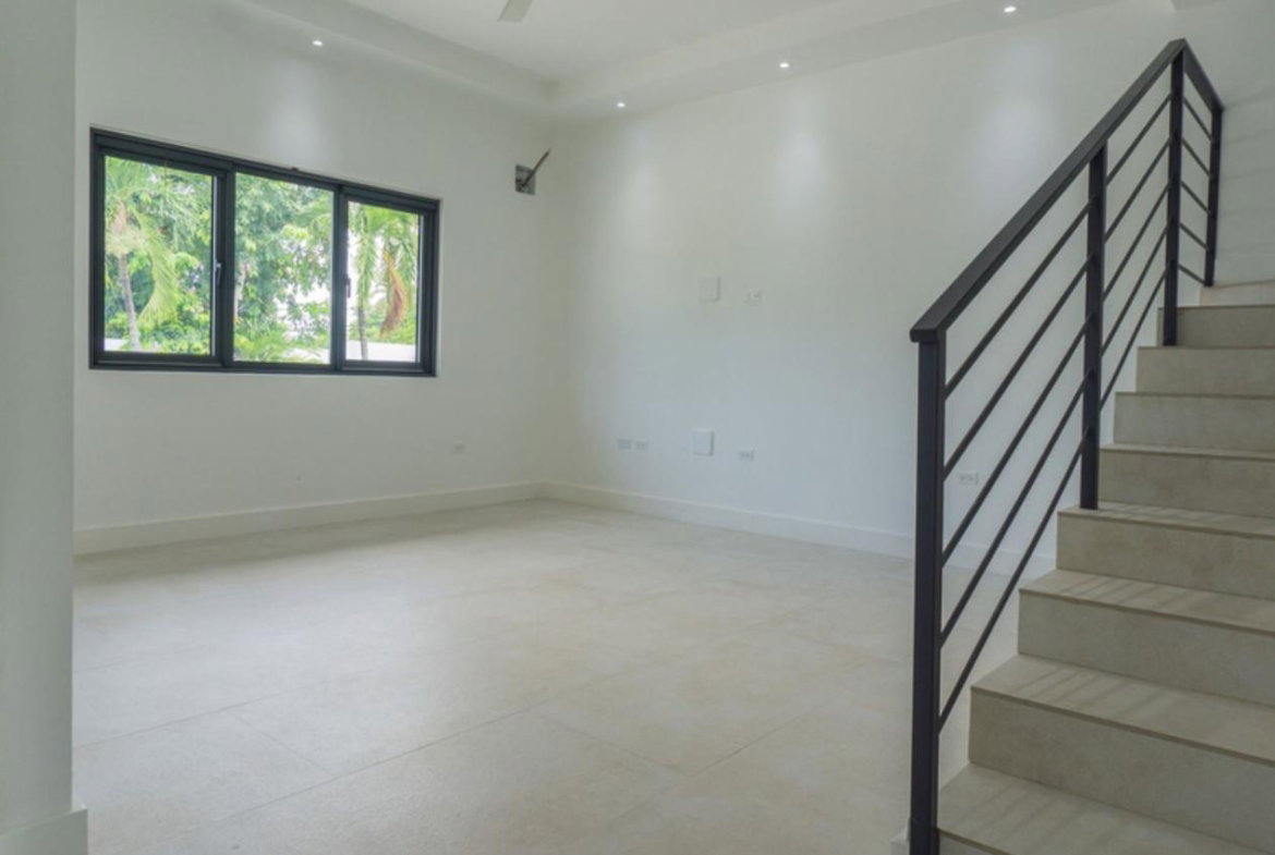 Tenth image of 2-35 Charlemont Drive, Kingsto in Kingston 6, St. Andrew, Jamaica - property is For Rent