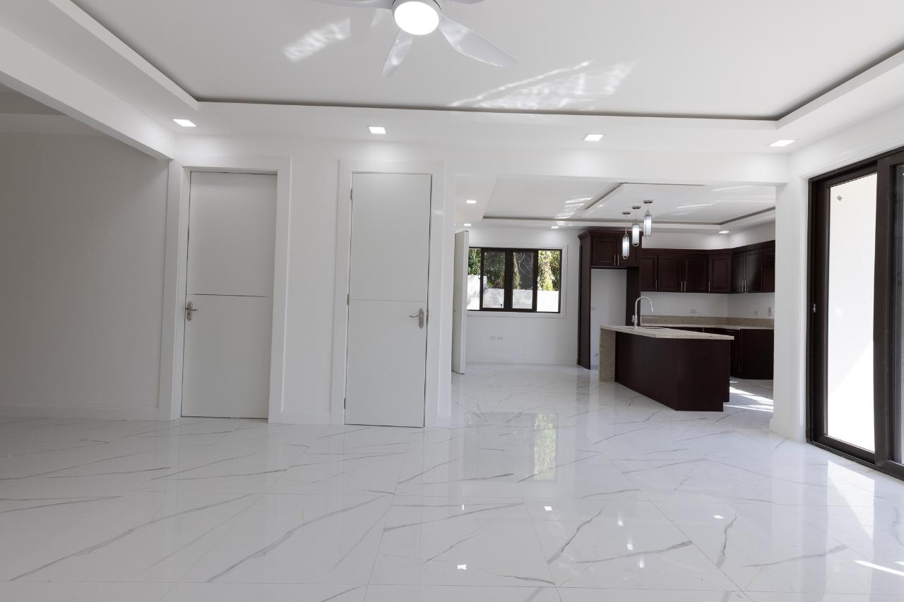 Nineteenth image of B8-3 Stillwell Road, Kingston in Kingston 8, St. Andrew, Jamaica - property is For Sale