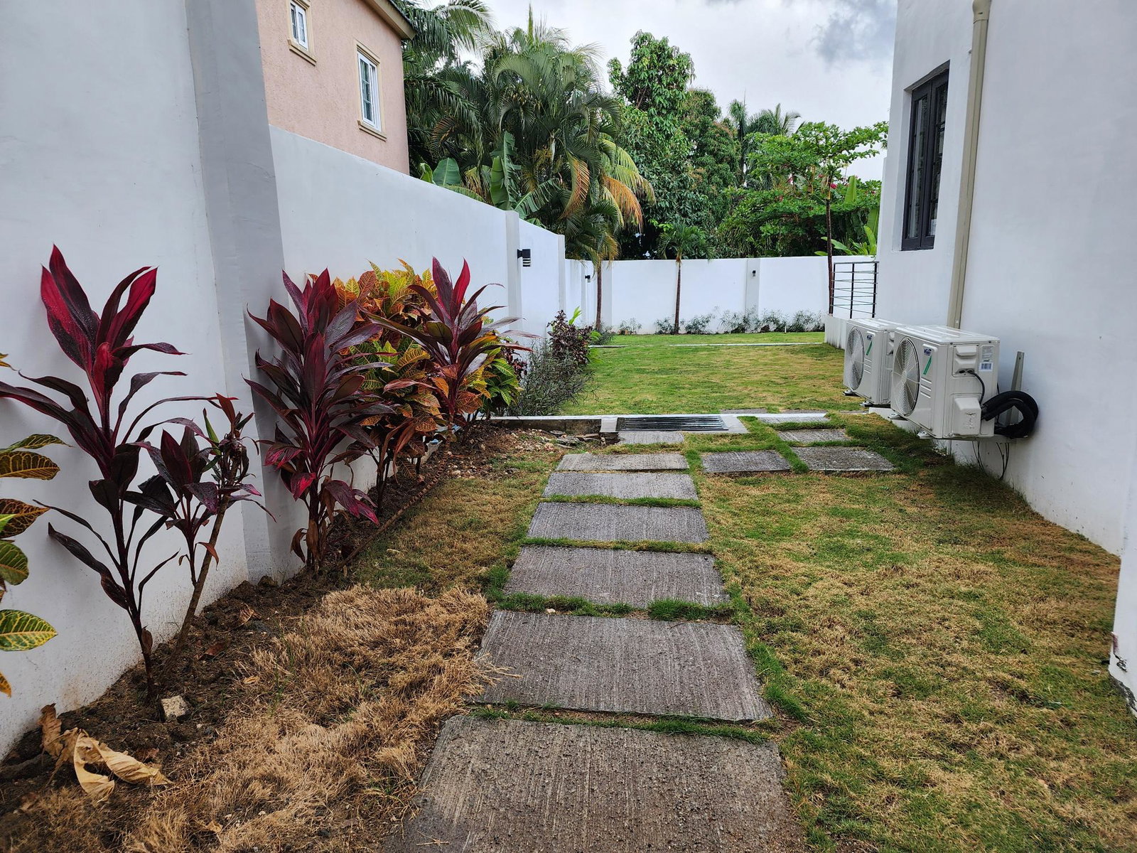 Modern-6-Unit-Gated-Apartment-for-Rent-in-St.-Andrew-Jamaica Thirteenth image of 5-83 Shortwood Road in Kingston 8, St. Andrew, Jamaica - property is For Rent