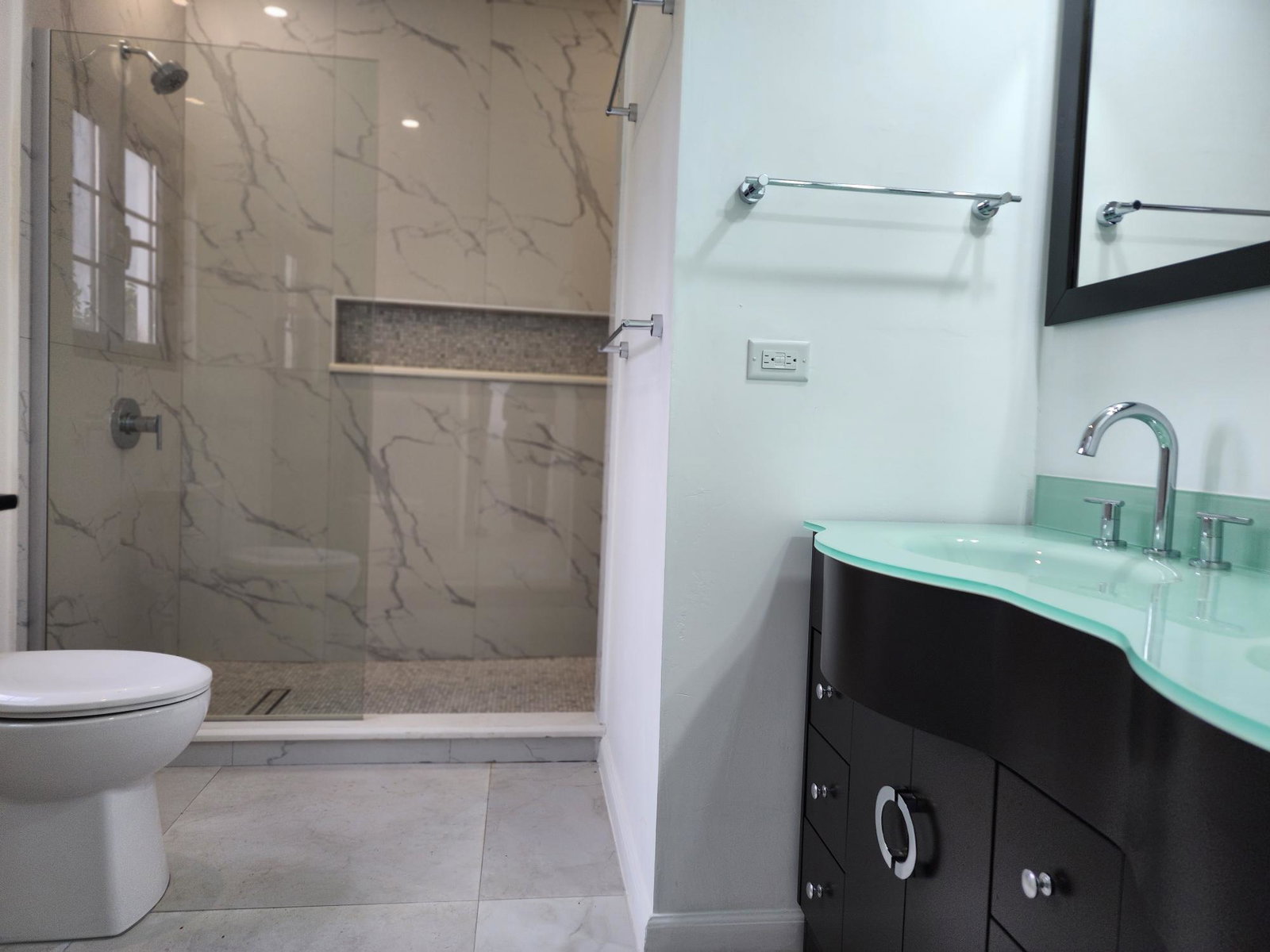 Modern-6-Unit-Gated-Apartment-for-Rent-in-St.-Andrew-Jamaica Ninth image of 5-83 Shortwood Road in Kingston 8, St. Andrew, Jamaica - property is For Rent