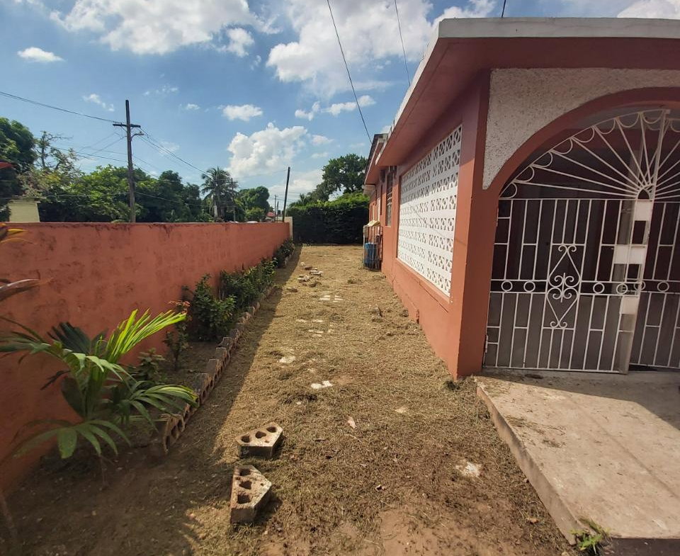 Eleventh image of 1 Hampstead Park in Mountain View Gardens, St. Andrew, Jamaica - property is For Sale