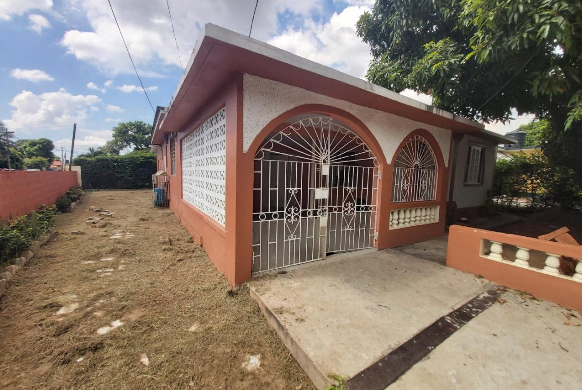 Thirteenth image of 1 Hampstead Park in Mountain View Gardens, St. Andrew, Jamaica - property is For Sale