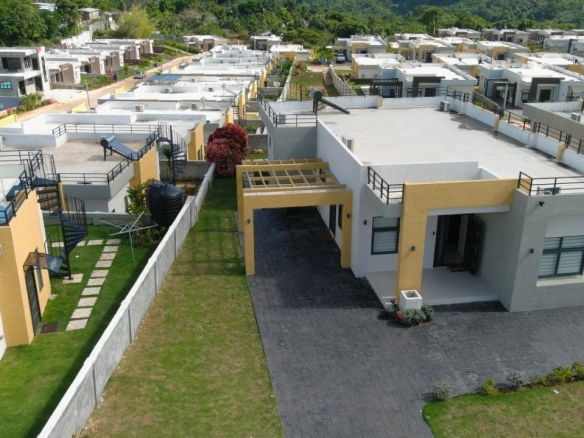 First image of 70 Pyramid Point, Ocho Rios in Ocho Rios, St. Ann, Jamaica - property is For Rent