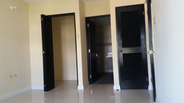 Tenth image of 506-1-3 Ruthven Road in Kingston 5, St. Andrew, Jamaica - property is For Rent