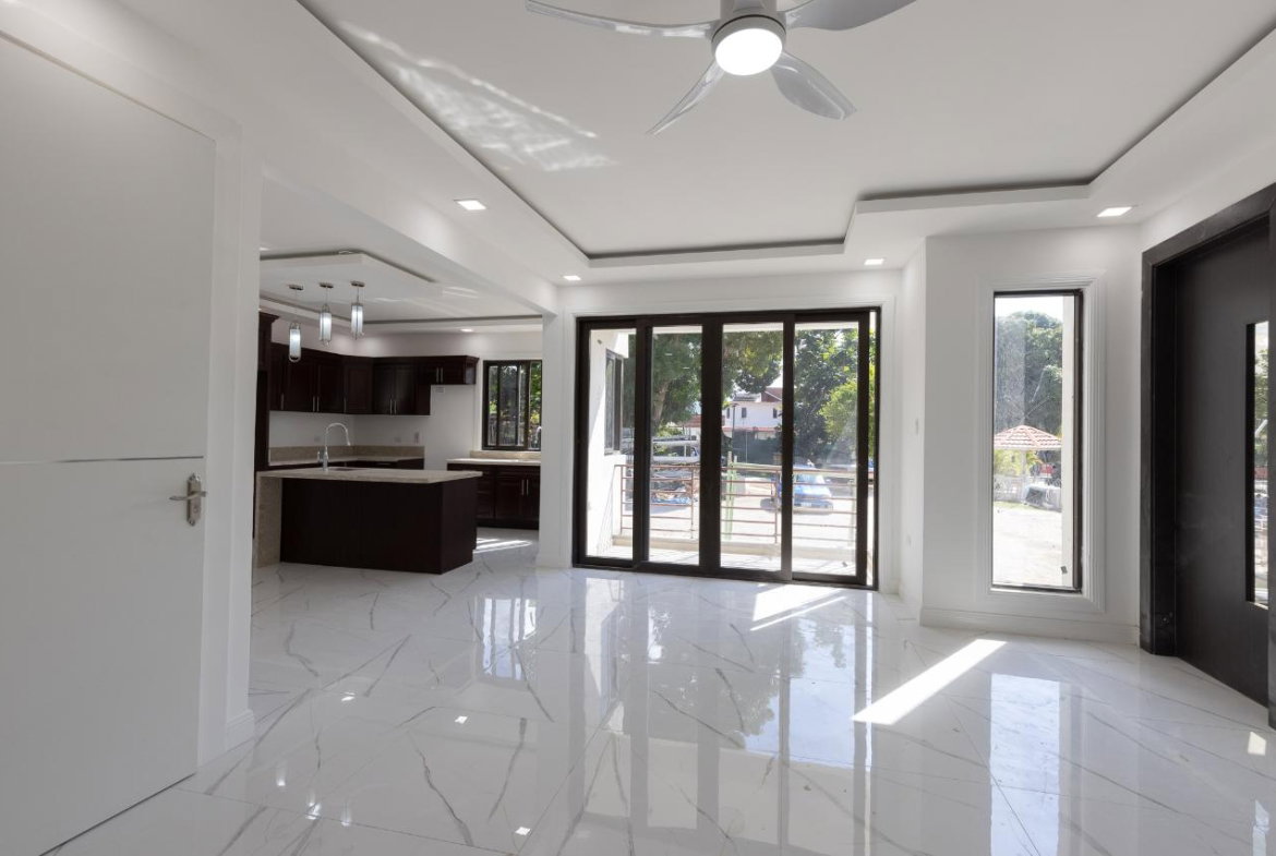 Fifth image of E6-3 Stillwell Road, Kingston in Kingston 8, St. Andrew, Jamaica - property is For Sale