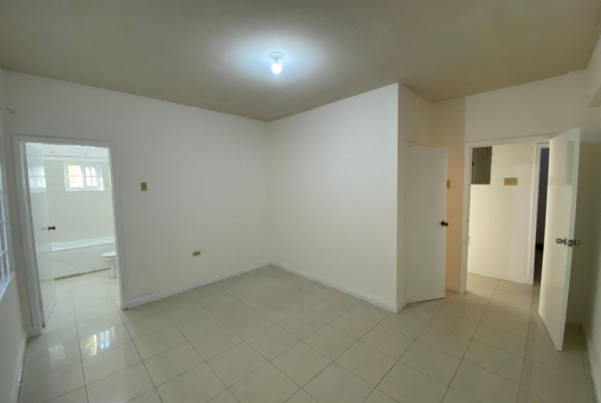 Seventeenth image of 13-15 Charlton Avenue in Kingston 8, St. Andrew, Jamaica - property is For Sale