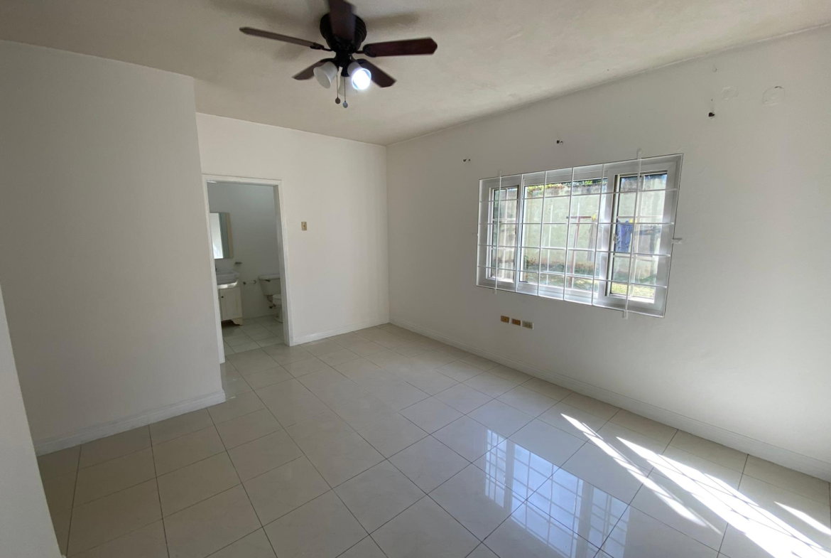 Tenth image of 13-15 Charlton Avenue in Kingston 8, St. Andrew, Jamaica - property is For Sale