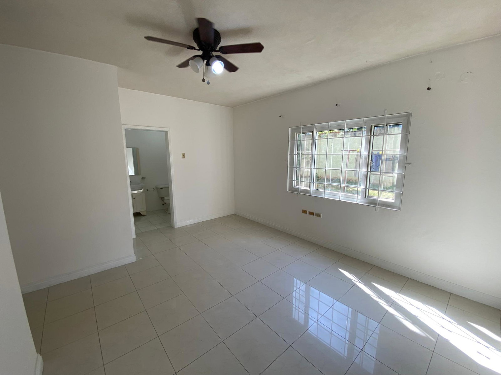 Tenth image of 13-15 Charlton Avenue in Kingston 8, St. Andrew, Jamaica - property is For Sale