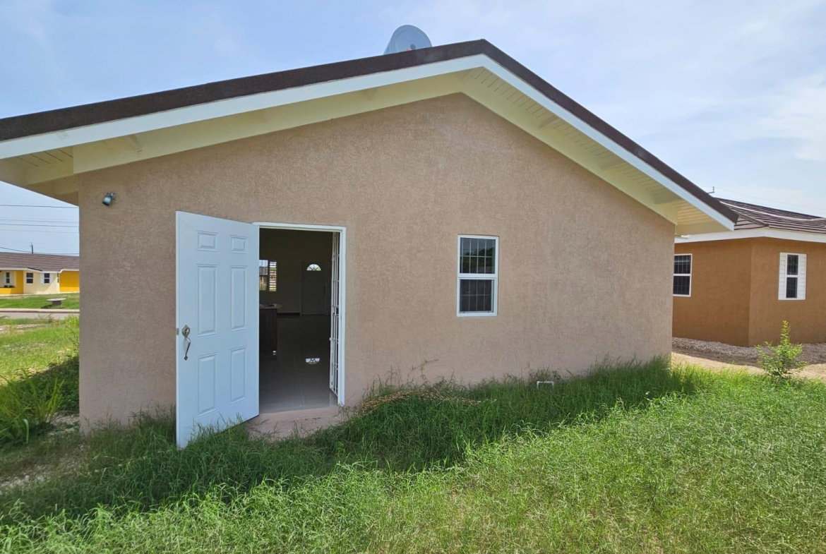 Fifth image of Lot 298 Colbeck Manor in Colbeck, St. Catherine, Jamaica - property is For Rent