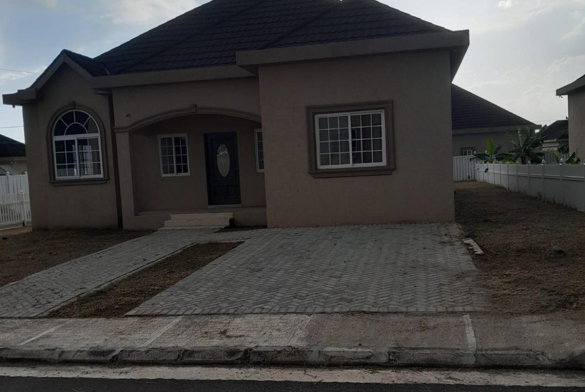 First image of Lot 39 Glenmuir Country c in May Pen, Clarendon, Jamaica - property is For Rent