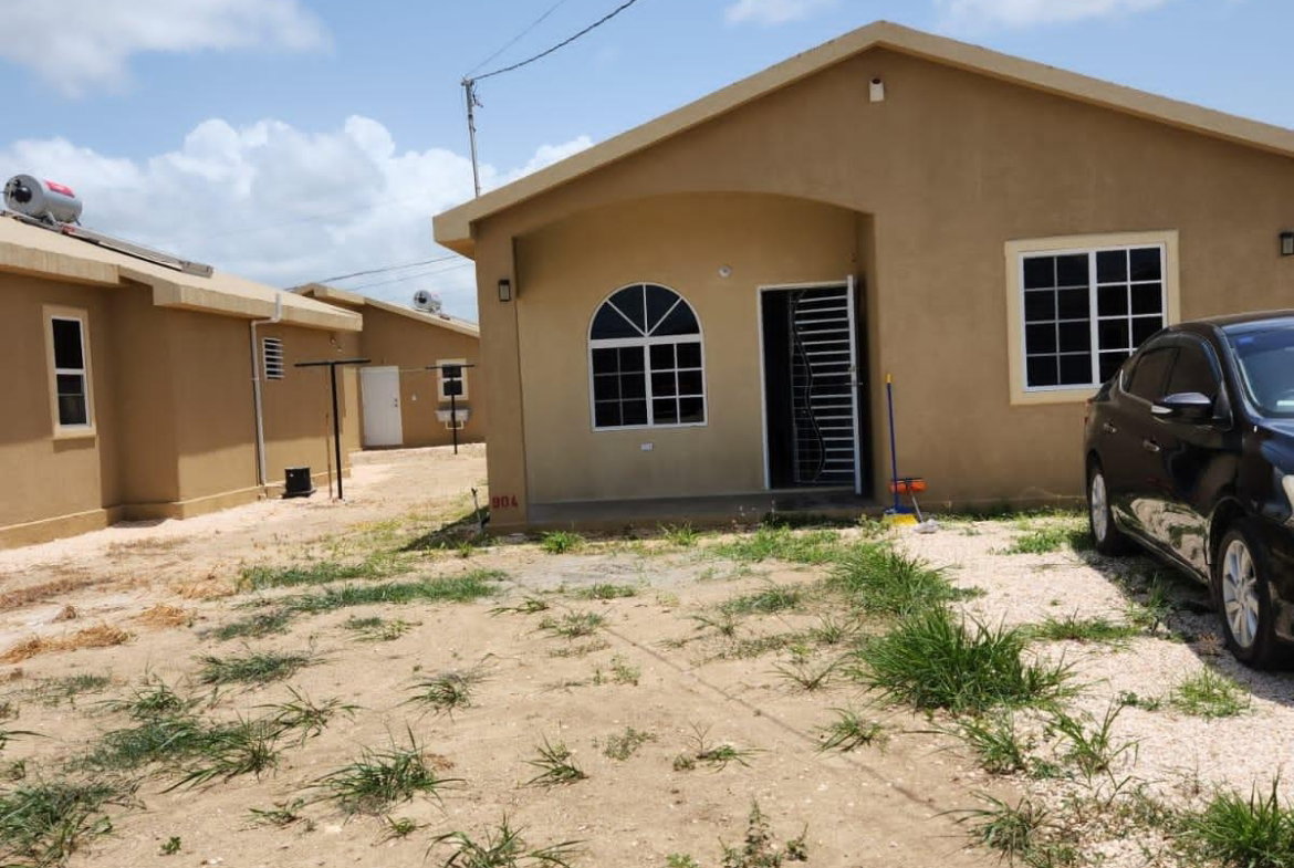 Second image of 904 50 Violet Crescent in Phoenix Park, St. Catherine, Jamaica - property is For Rent