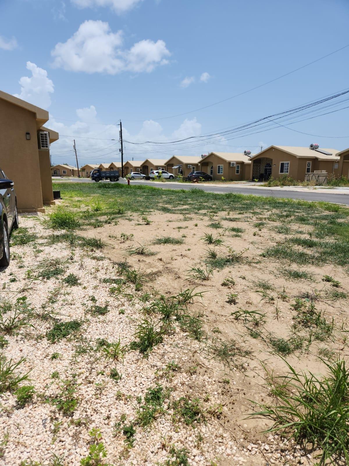 Fourteenth image of 904 50 Violet Crescent in Phoenix Park, St. Catherine, Jamaica - property is For Rent