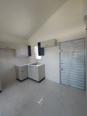Fifth image of 904 50 Violet Crescent in Phoenix Park, St. Catherine, Jamaica - property is For Rent