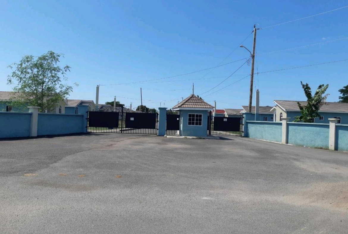 Eighth image of 19- Brompton Manor Hodges Bla in Black River, St. Elizabeth, Jamaica - property is For Sale