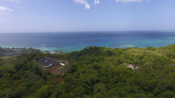 Eleventh image of 178 Spring Gardens, Reading in Reading, St. James, Jamaica - property is For Sale