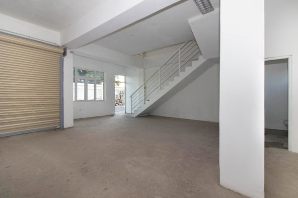Second image of 1 Ballater Ave in Kingston 10, St. Andrew, Jamaica - property is For Rent