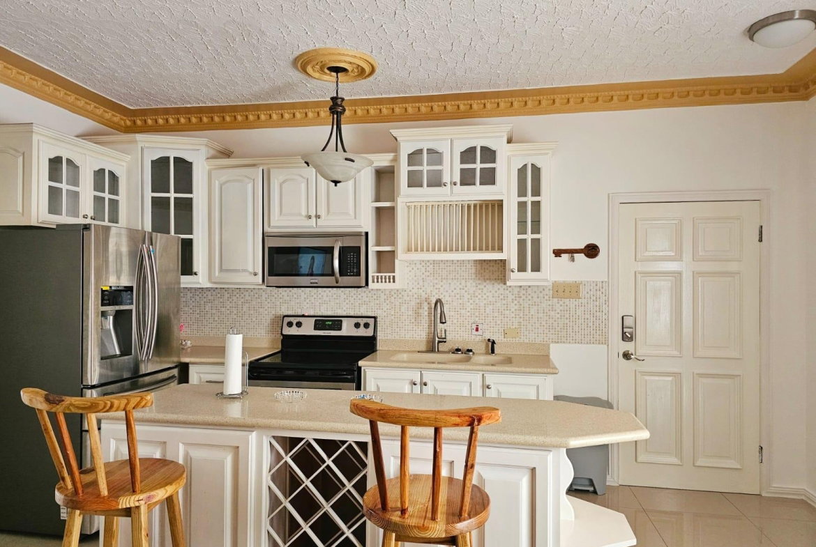 Fourth image of 8 Kirkland Avenue in Red Hills, St. Andrew, Jamaica - property is For Rent