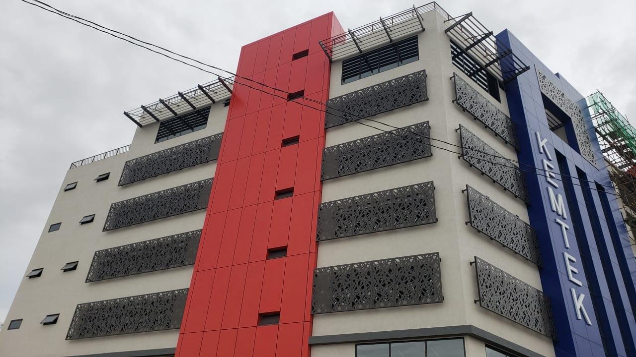 Ninth image of Flr 1-4-147-149 Constant Spring Road, Kin in Kingston 8, St. Andrew, Jamaica - property is For Rent