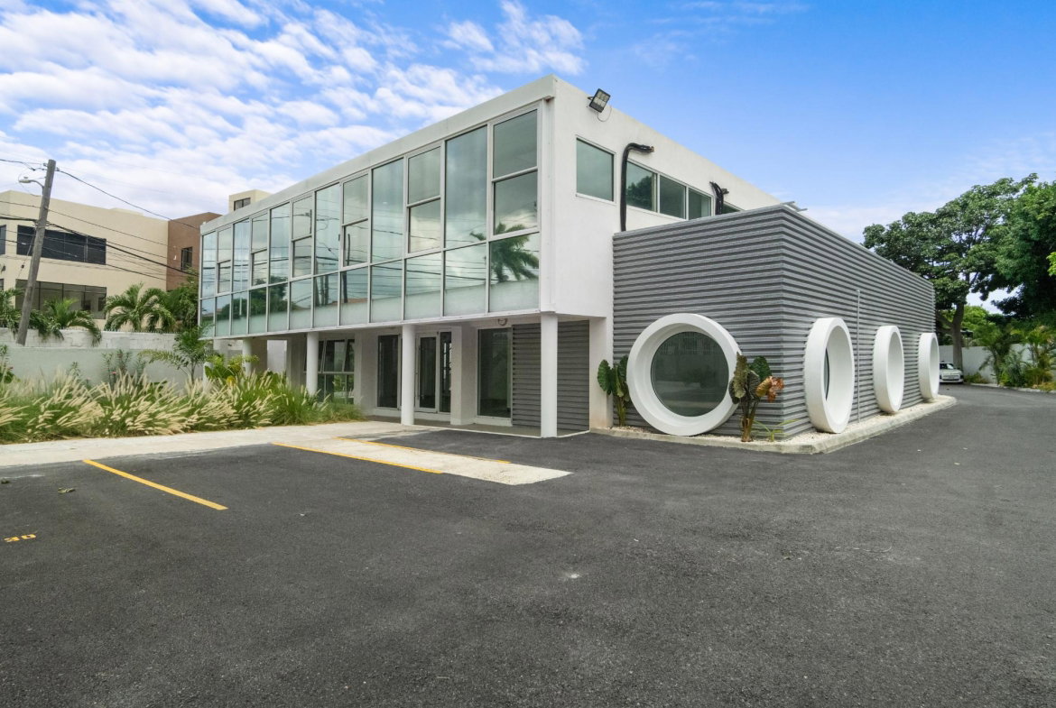 Second image of 31- Mannings Hill Road in Kingston 8, St. Andrew, Jamaica - property is For Rent