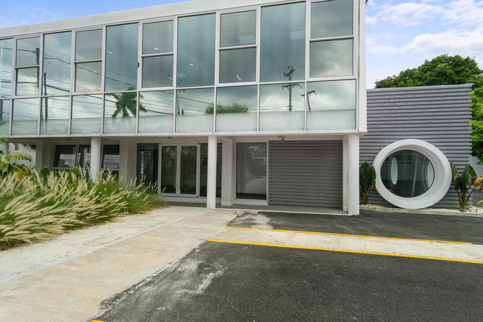 Third image of 31- Mannings Hill Road in Kingston 8, St. Andrew, Jamaica - property is For Rent