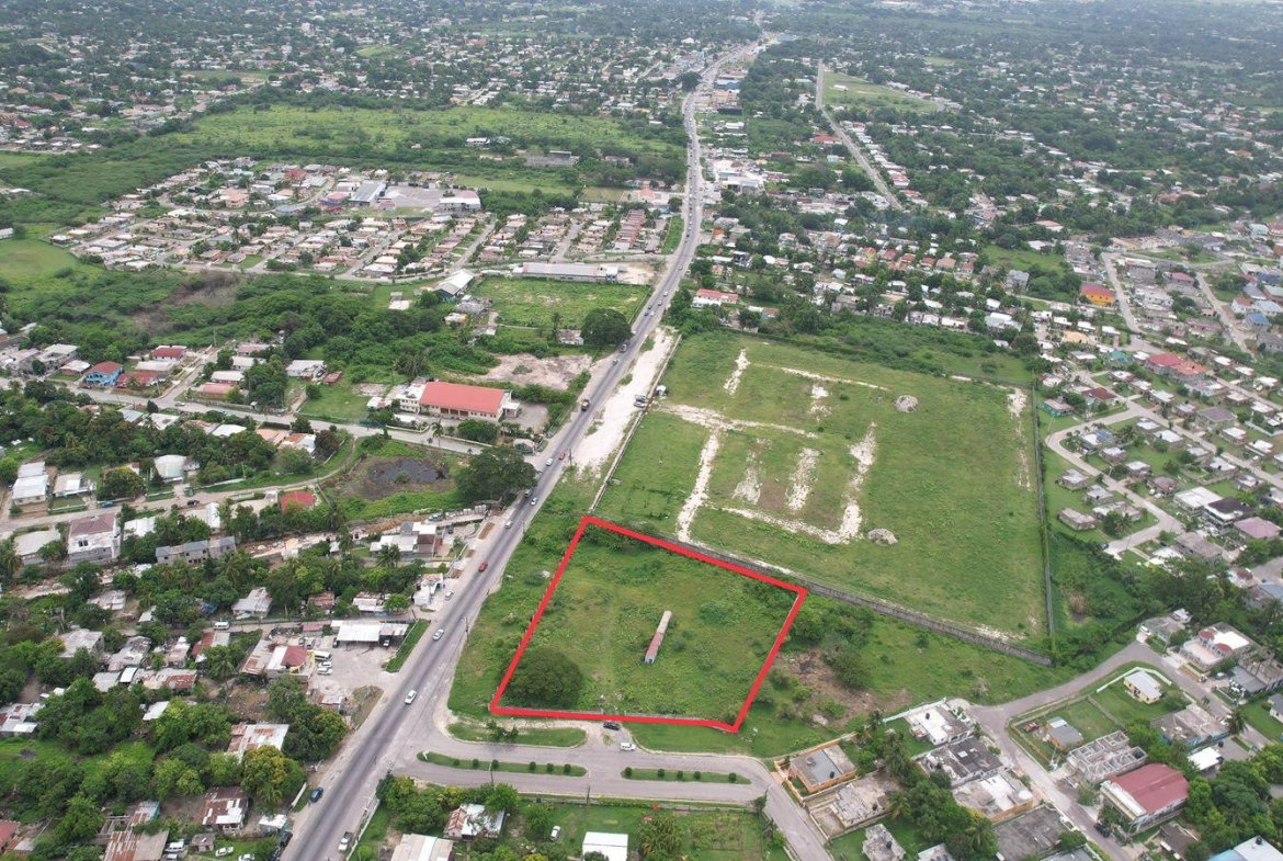 Third image of 1 Sydenham Villas in Sydenham, St. Catherine, Jamaica - property is For Sale