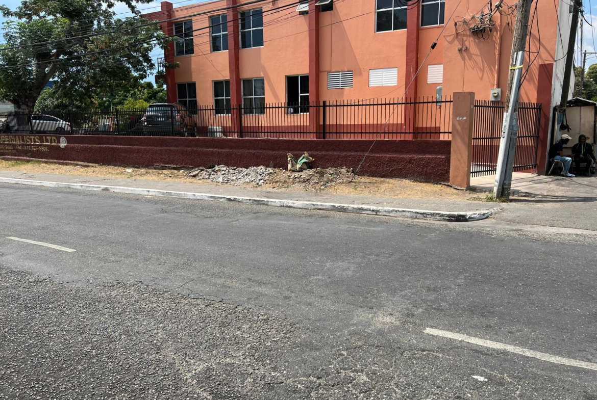 Second image of 2 Old Hope rd & Lismore Ave (cross Roads) in CROSS ROADS, St. Andrew, Jamaica - property is For Rent