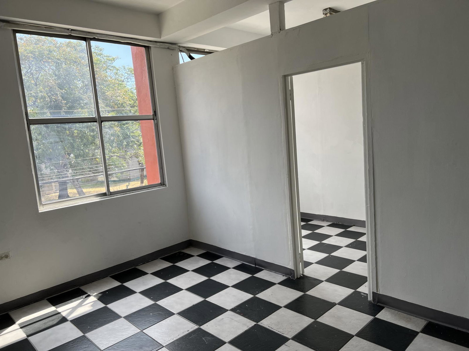 Eighth image of 2 Old Hope rd & Lismore Ave (cross Roads) in CROSS ROADS, St. Andrew, Jamaica - property is For Rent