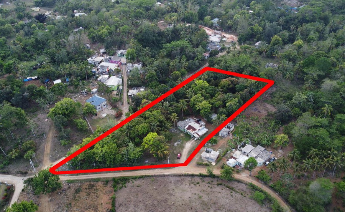 First image of Treadways in Linstead, St. Catherine, Jamaica - property is For Sale