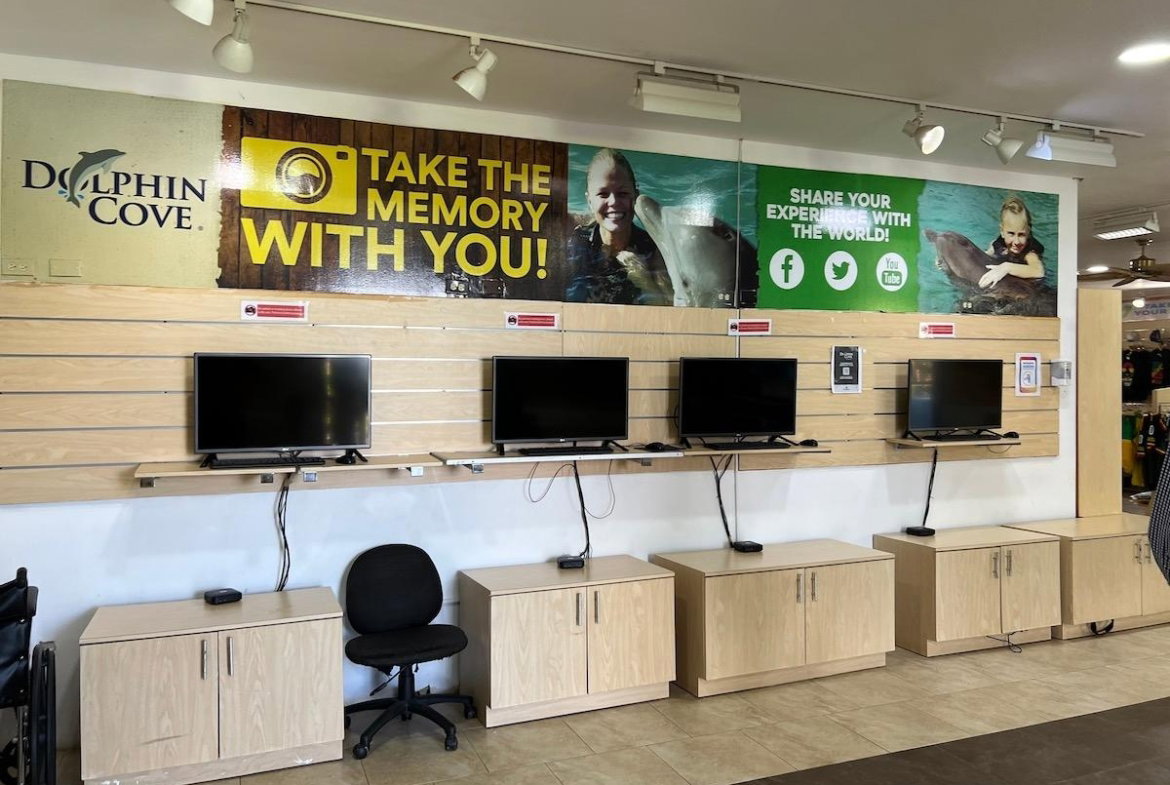 Ninth image of Point, Hanover in Point, Hanover, Jamaica - property is For Sale