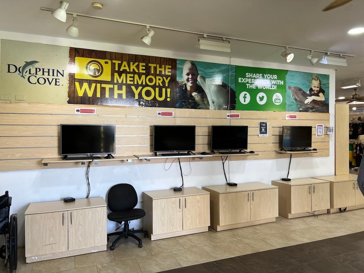 Ninth image of Point, Hanover in Point, Hanover, Jamaica - property is For Sale