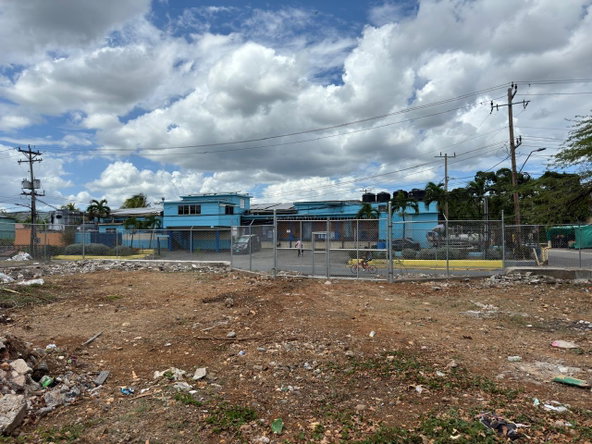 Fifth image of 39 1/2 Manchester Avenue in May Pen, Clarendon, Jamaica - property is For Rent